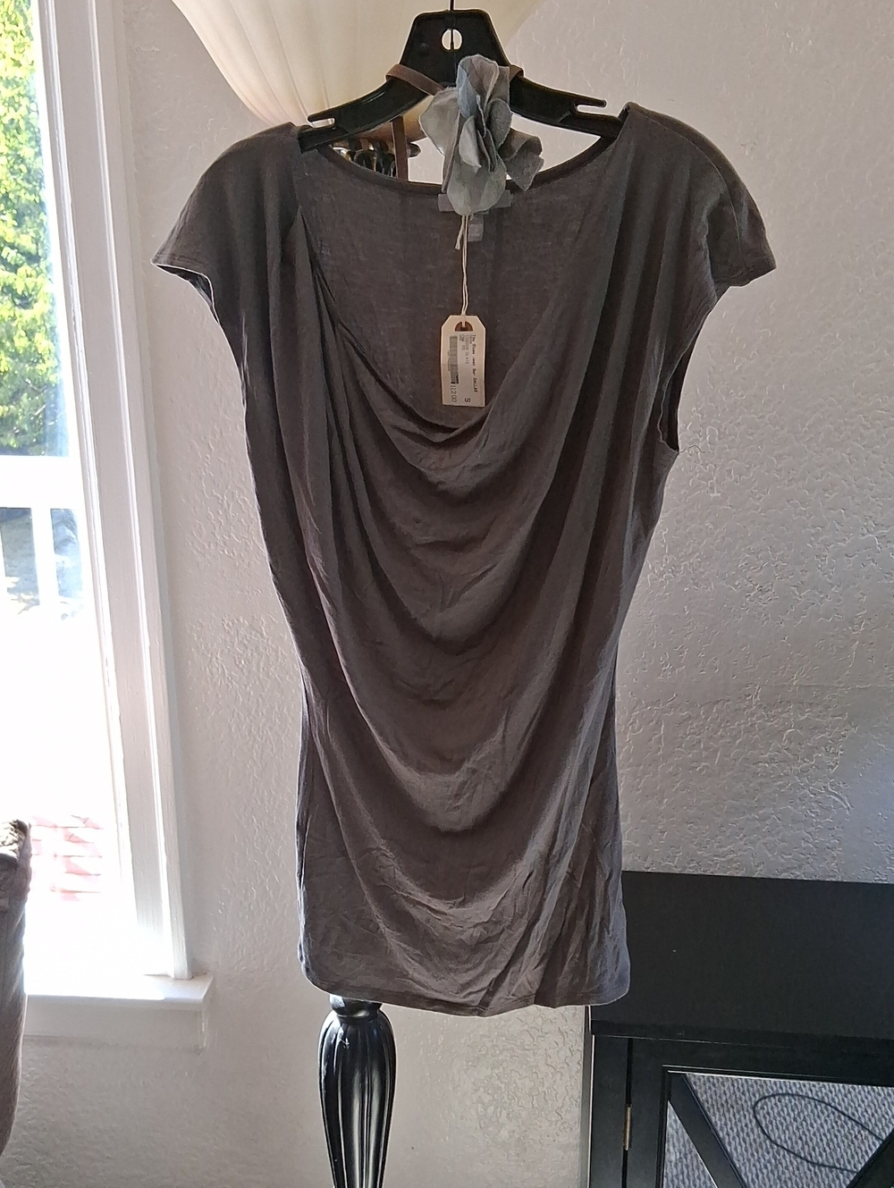 Women's Gray Draped Cap-Sleeve Tunic Top